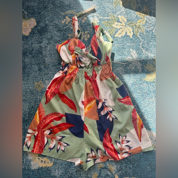 Mariposa size M green and orange floral shorts romper W adjustable tie straps - Picture 1 of 4